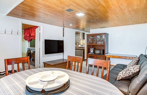Delmar Parkway House | Aurora Abode: 7 Mi to Dtwn Denver!
