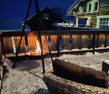 Kilpisjarvi House | Aurora Bliss Cabin Retreat