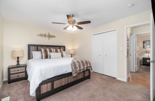 Aurora House | Aurora FHS Rental - Lehnertz