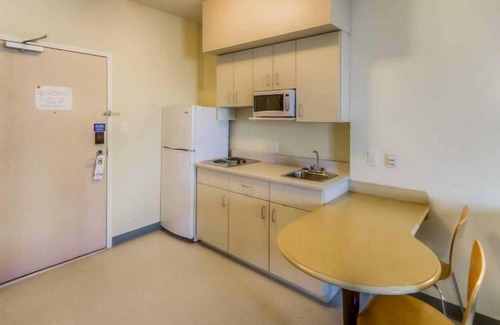 Estevan Hotel | Aurora Inn Estevan