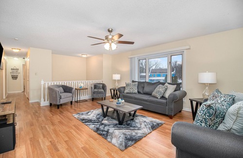Aurora House | Aurora Rental - Lehnertz