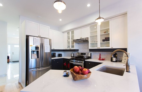 Yellowknife House | Aurora view Guest House,
