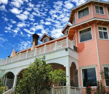 Ren'ai House | Aurora Villa