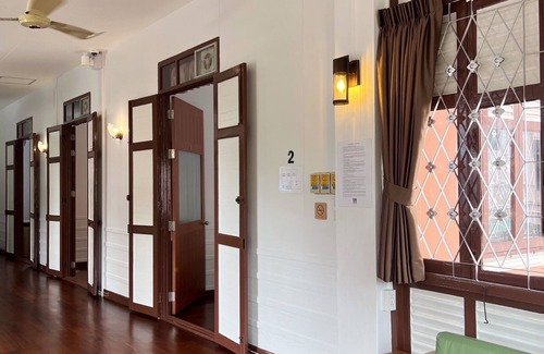 Maha Phruttharam House | Ausamlor Guesthouse