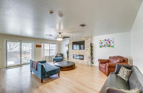 Hillcrest House | Austin Home with Deck - 9 Mi to Zilker Park!