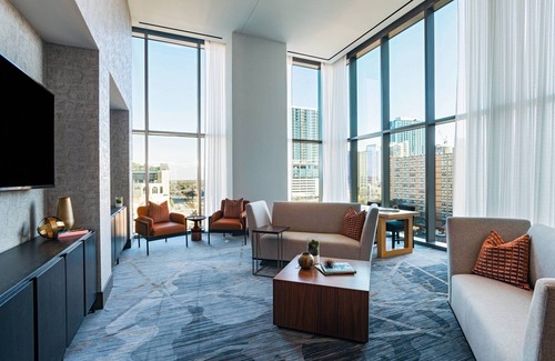 Waller Creek District Hotel | Austin Marriott Downtown