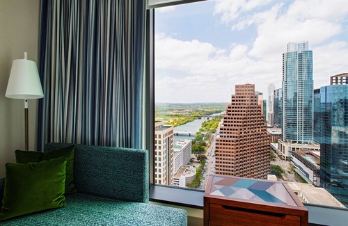 Waller Creek District Hotel | Austin Marriott Downtown
