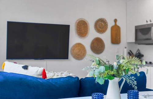 East Cesar Chavez Apartment | Austin Stylish Studio