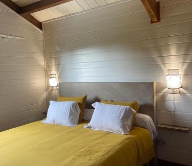 Saint-Joseph House | Austral House-chalet sud sauvage
