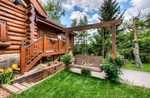 Township of Woolwich House | Austrian Log housen