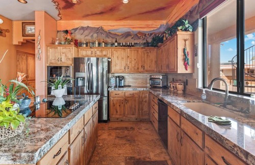 Rio Verde Foothills House | Authentic and Luxurious Arizona Ranch House