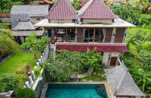 Kediri Villa | Authentic Bali Villa with Bali Atmosphere!