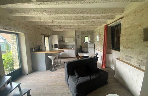 Le Vigan House | Authentic gîte with swimming pool. Close to Rocamadour, Perigord Noir