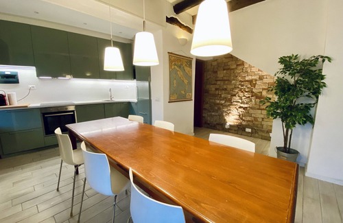 Lezzeno House | Authentic Italian house with spectacular views of Lake Como and private parking