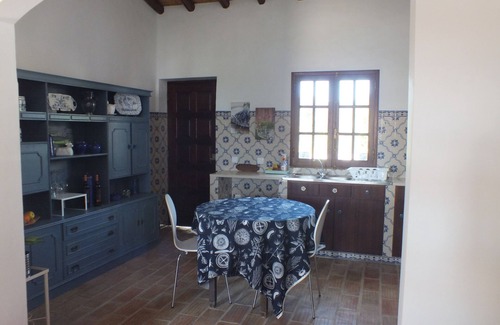 Loule Cottage | Authentic Mediterranean cottage with jacuzzi for relaxing vacation
