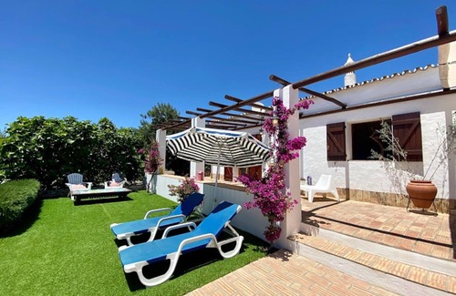 Loule Cottage | Authentic Mediterranean cottage with jacuzzi for relaxing vacation