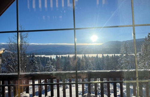 Whitehorse Cabin | Authentic Off Grid Cabin Experience