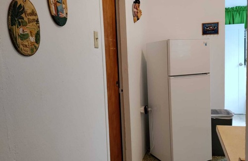 Pole Ojea House | Authentic Puertorrican Home with Full AC -Fast WIFI - Smart TV Near Beach