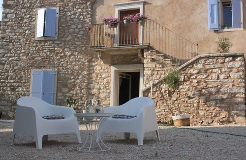 Caprino Veronese Cottage | Authentic restored Italian holiday home for 4 people