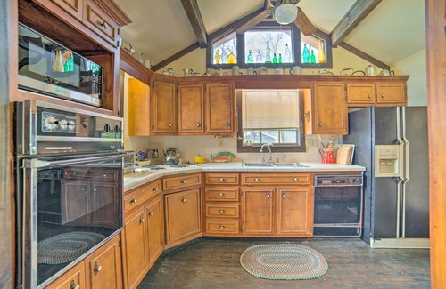 Shelby Cabin | Authentic Retreat w/Private Dock on Coosa River!