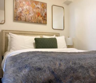 Golden Square Mile Apartment | Authentic Spacious 1BDR In Downtown Montreal