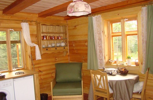 Narewka Ski Chalet | Autonomous Farmhouse in the Bialowieża Forest