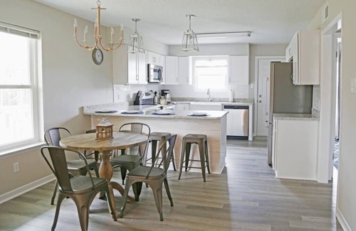 Dauphin Island Condo | Autumn Retreat - Gulf Coast Condos on the Sand Dunes - 202
