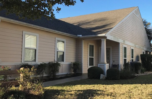 Sun City Cottage | AUTUMN & WINTER dates Available. Book now to enjoy great TEXAS Winter Weather!