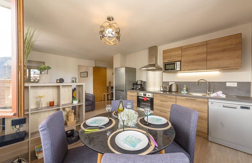 Annecy Apartment | Aux Portes de l'Imperial, 4th floor, 4pax