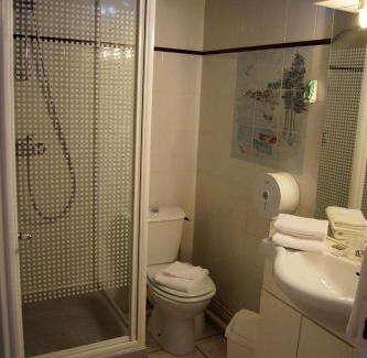 Le Crotoy Hotel | Aux Trois Jean
