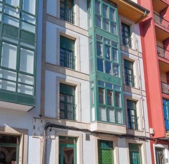 Cimadevilla Apartment | AV Ave María 9