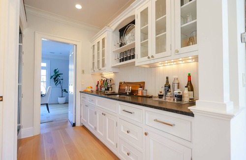 Westport House | AVAIL 4TH OF JULY WEEK! 5-Bedroom Estate with Saltwater Pool, Spa, Game Room