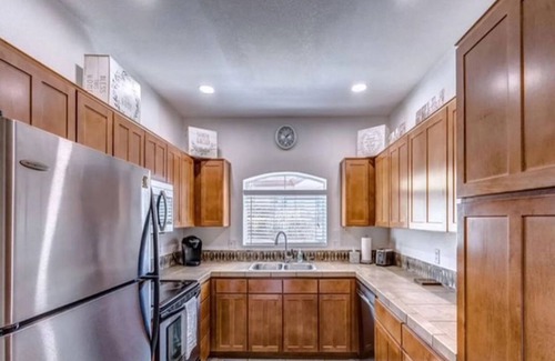 Tucson Condo | Available 2/21/26! 2nd Floor Condo 2 beds w/view!