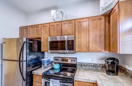 Tucson Condo | Available 2/21/26! 2nd Floor Condo 2 beds w/view!