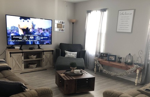 Statesboro House | Available for GSU football and graduation stays!