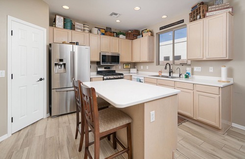 Glendale House | Available! Hot Tub, Gated Pool on the Golf Course