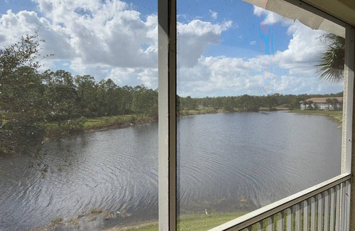 Fort Myers Condo | Available January 2026- 2 bd/2 bath Condo- Fort Myers private Country Club