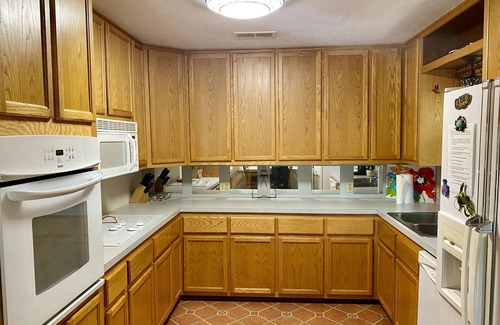 Kingsland House | Available Labor Day Wknd! Relax and Unwind at our Quiet LBJ Llano River Retreat