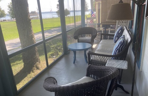 Thousand Island Park Cottage | AVAILABLE - ONE WEEK ONLY - JULY 25 TO AUGUST 1nBest week of the summer