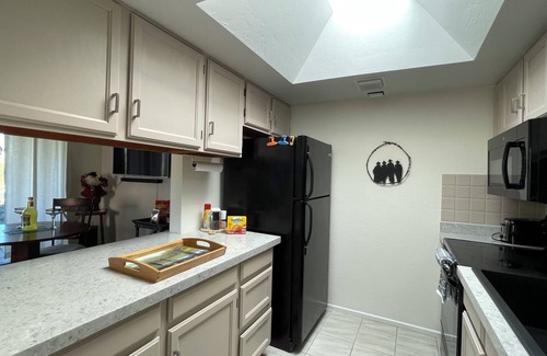 Green Valley House | Available Summer 2025–Newly remodeled 2-bedroom Desert Casita