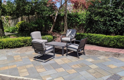 Avon House | Available Sunday 6/15 to Sunday 6/21. Also May and early June discounts.