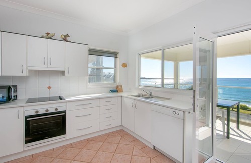 Yamba Apartment | Avalon 2- One of the best views that Yamba has to offer.