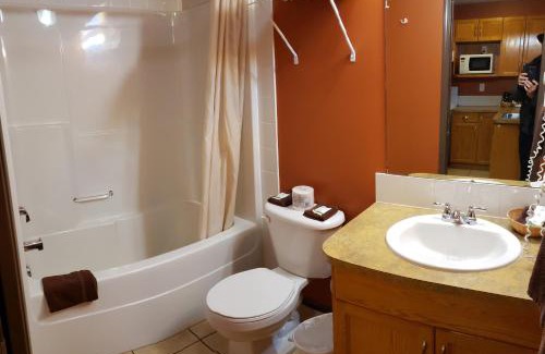 Okanagan-Similkameen Hotel | Avalon Inn