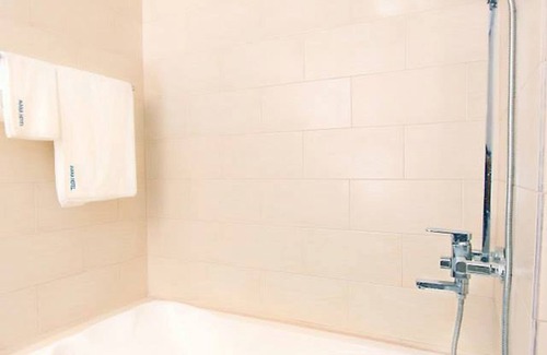 Ban Thung Sukla Hotel | Avana Laemchabang Hotel