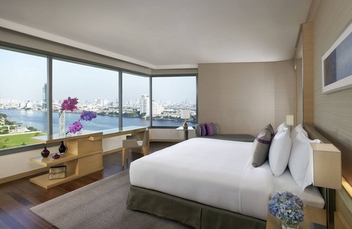 Samre Hotel | Avani+ Riverside Bangkok Hotel