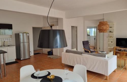 Kram Apartment | Avatara B condominium Family room B25