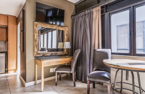 Stellenbosch Central Apartment | Avemore Eikehof No 24 with full backup power for loadshedding