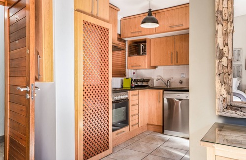Stellenbosch Central Apartment | Avemore Eikehof No 24 with full backup power for loadshedding
