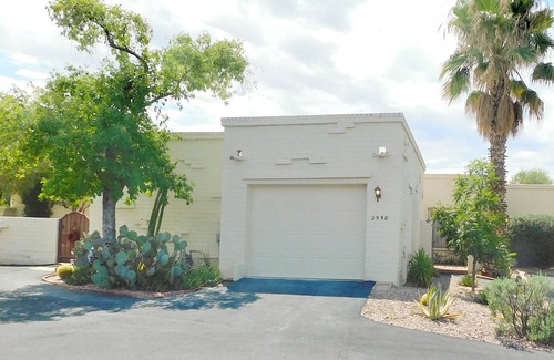 Tucson House | Avenida San Valle, Sabino Canyon