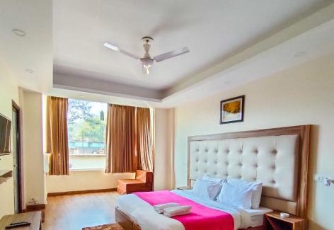 Sirala Hotel | Avenue 18 Resort